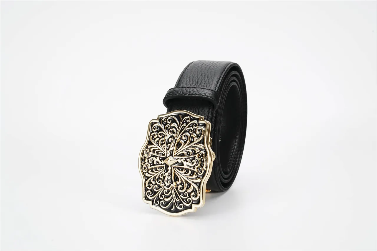 Chrome Hearts 精美十字扣黑色皮革腰带 6
