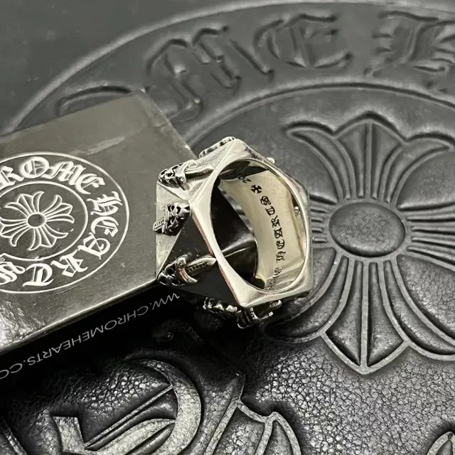 Chrome Hearts Triangular Cross Dagger Silver Geometric Band Oxidized Finish Ring 6
