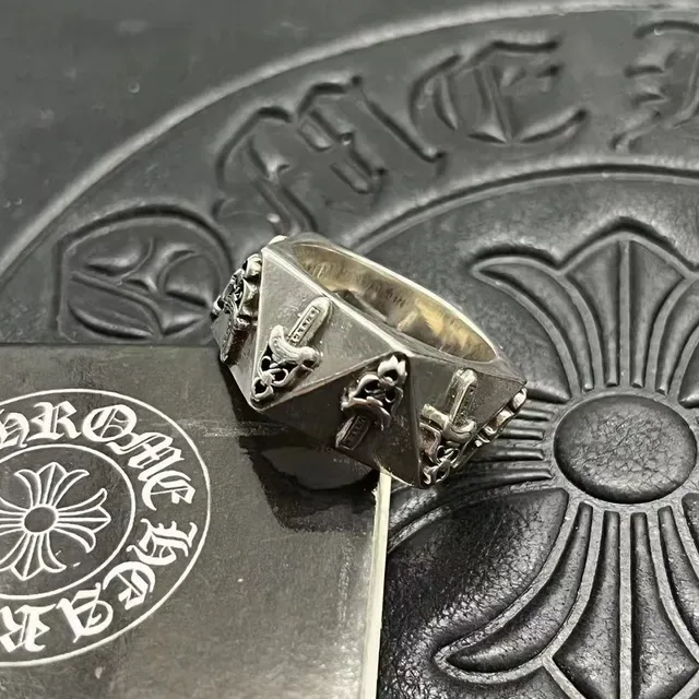 Chrome Hearts Triangular Cross Dagger Silver Geometric Band Oxidized Finish Ring 9
