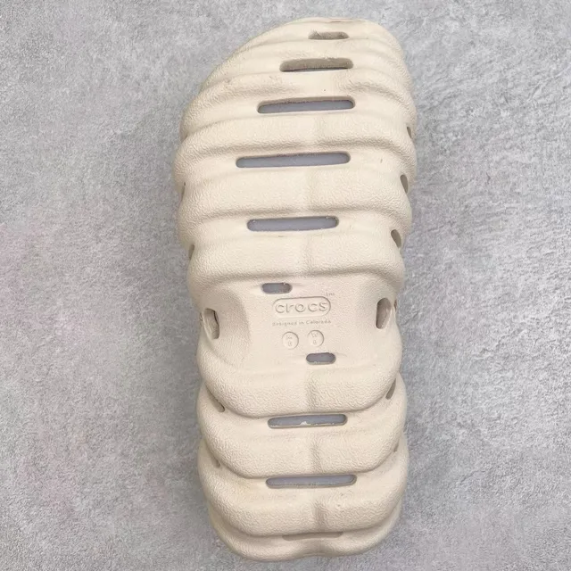 Crocs Echo Clog zueco beige de espuma 2