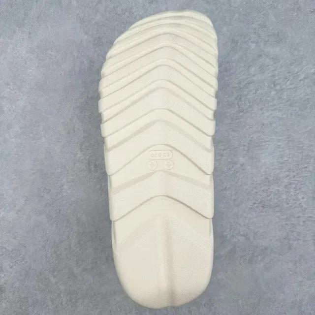 Crocs Echo Clog Off-White Mousse Moldée 2