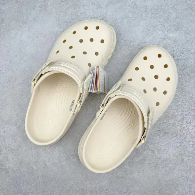 Crocs Echo Clog Off-White Mousse Moldée 8