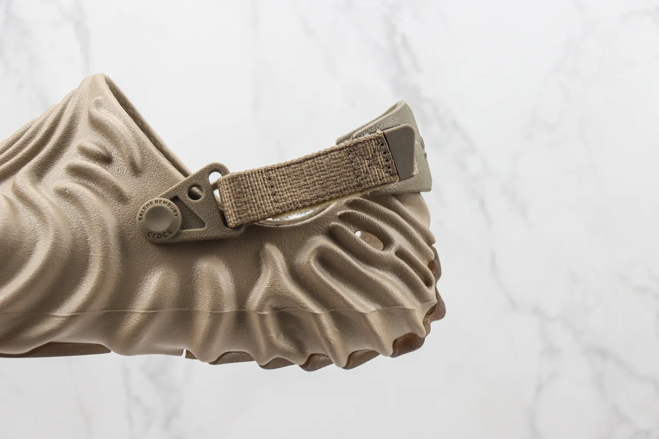 Crocs x Salehe Bembury Pollex Beige মোল্ডেড ফোমের ক্লগ 9