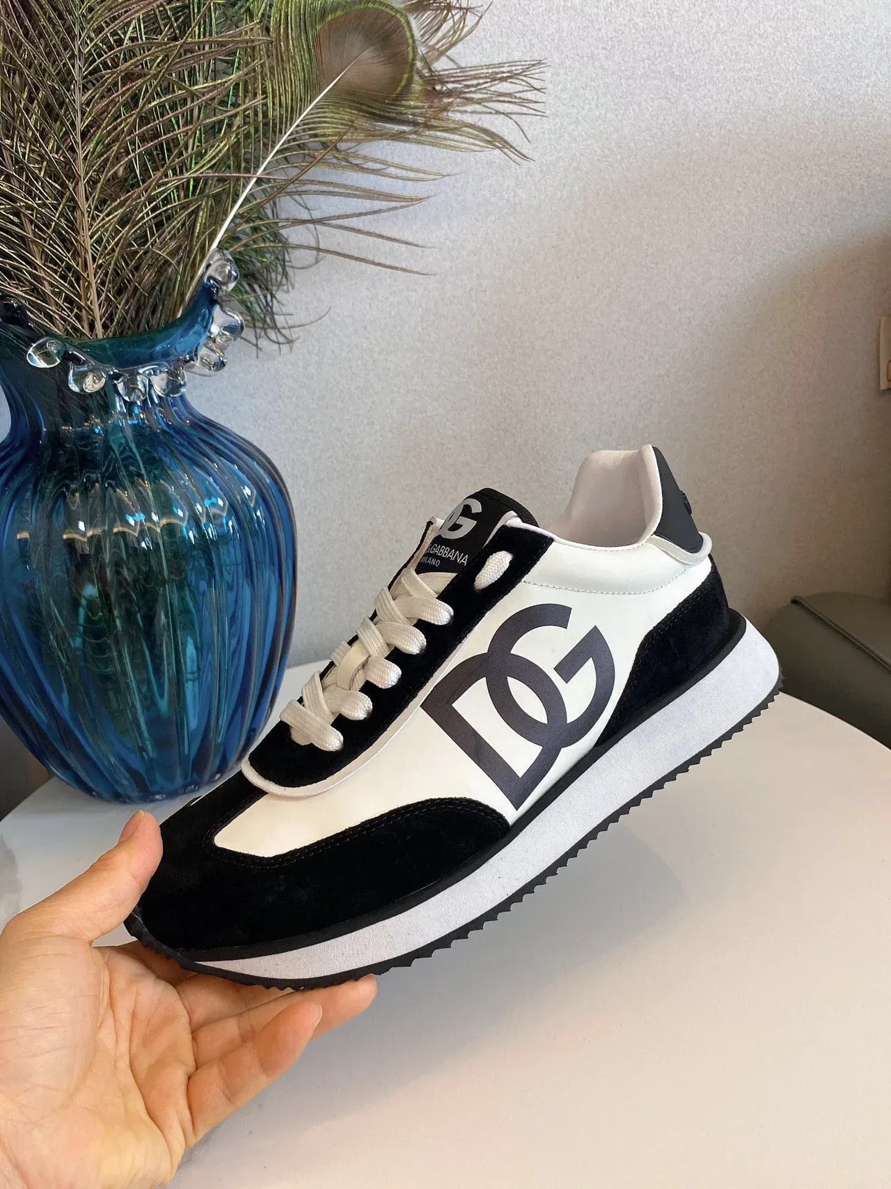 دي سي شوز أسود بيج Retro Runner Silhouette بانيلينج سيد و ليذر لايف ستايل سنيكر 6