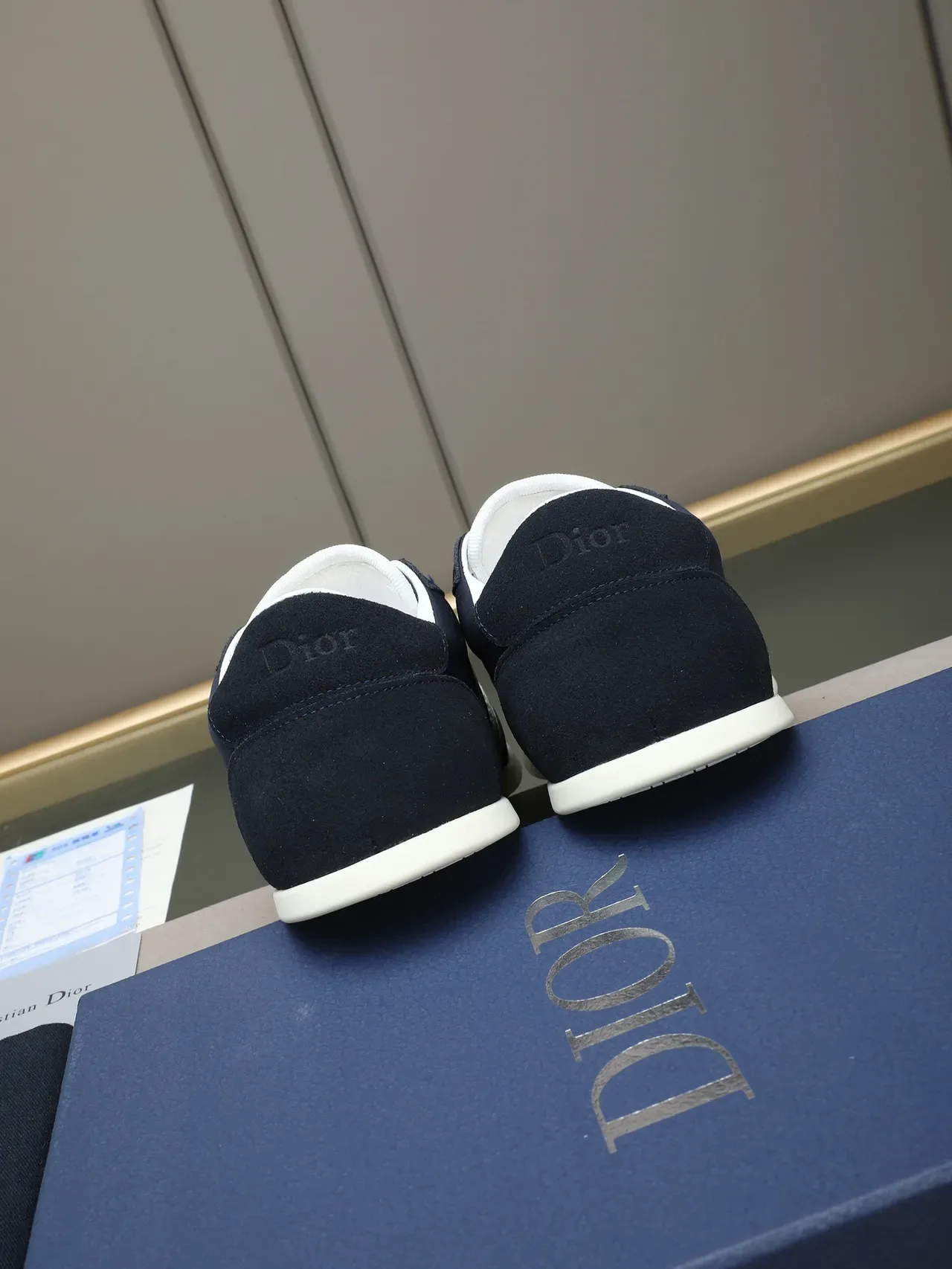 Dior B22 Navy Beige সুয়েড উপরের অংশ ডুয়াল লোগো স্ট্রাইপ লাইফস্টাইল স্নিকার 3