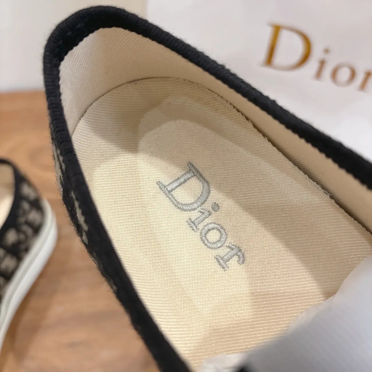 Dior B23 কালো বেইজ ঢিলা মনোগ্রাম ক্যানভাস লো-টপ সিলহুট লাইফস্টাইল স্নিকার 2