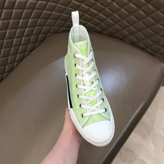 Dior B23 Vert lime néon transparent monogramme oblique sneakers lifestyle 5