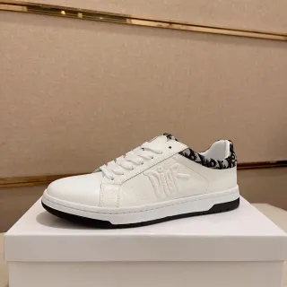 Dior B23 sneakers lifestyle blanches et noires Oblique