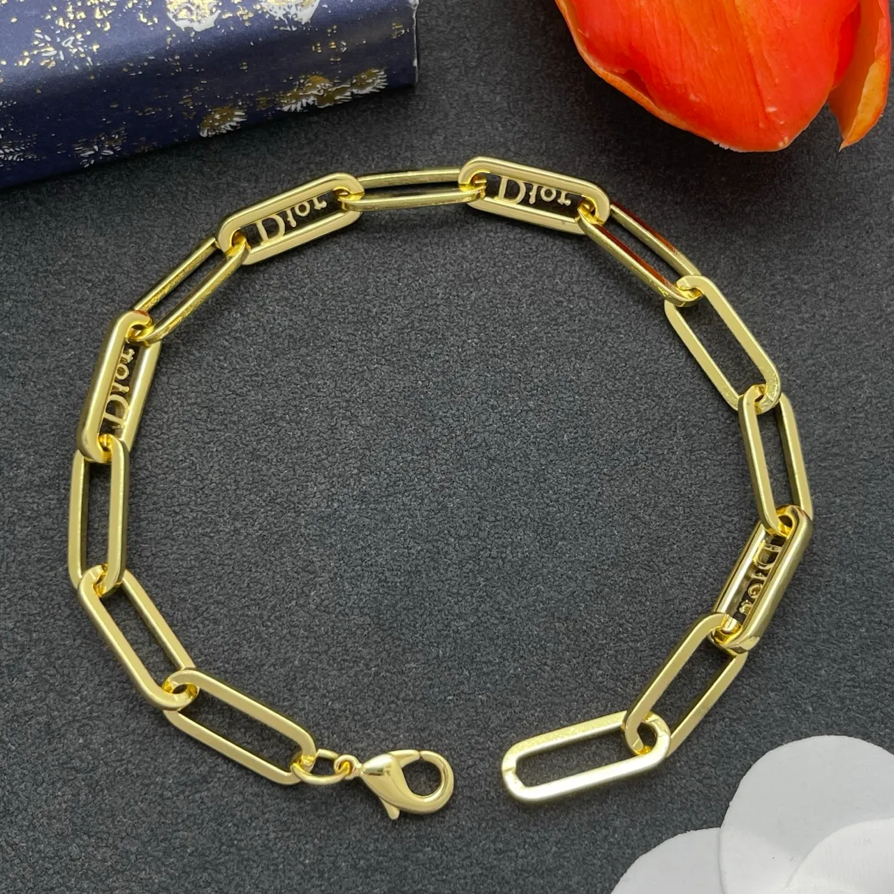 Dior B27 सोना चांदी पेपरक्लिप चेन Pavé क्रिस्टल सजावट कंगन 4