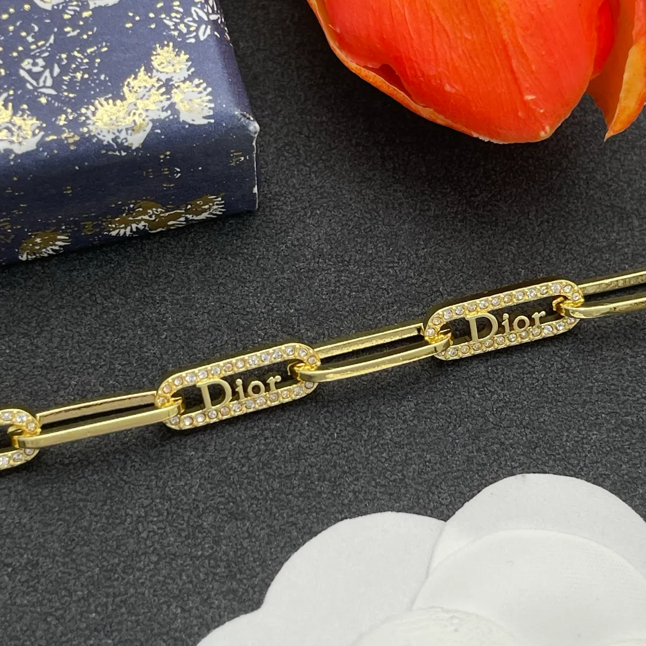 Dior B27 सोना चांदी पेपरक्लिप चेन Pavé क्रिस्टल सजावट कंगन 7