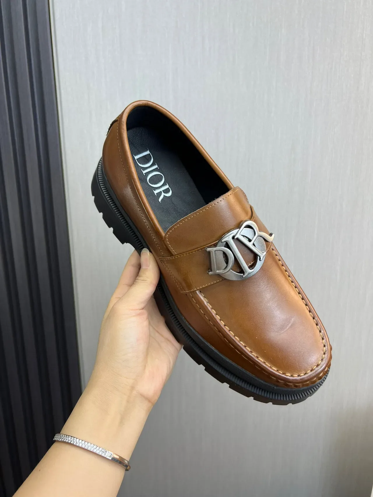 Dior B27 Mocassim Couro Tan Fivela de Metal Solado Chunky 8