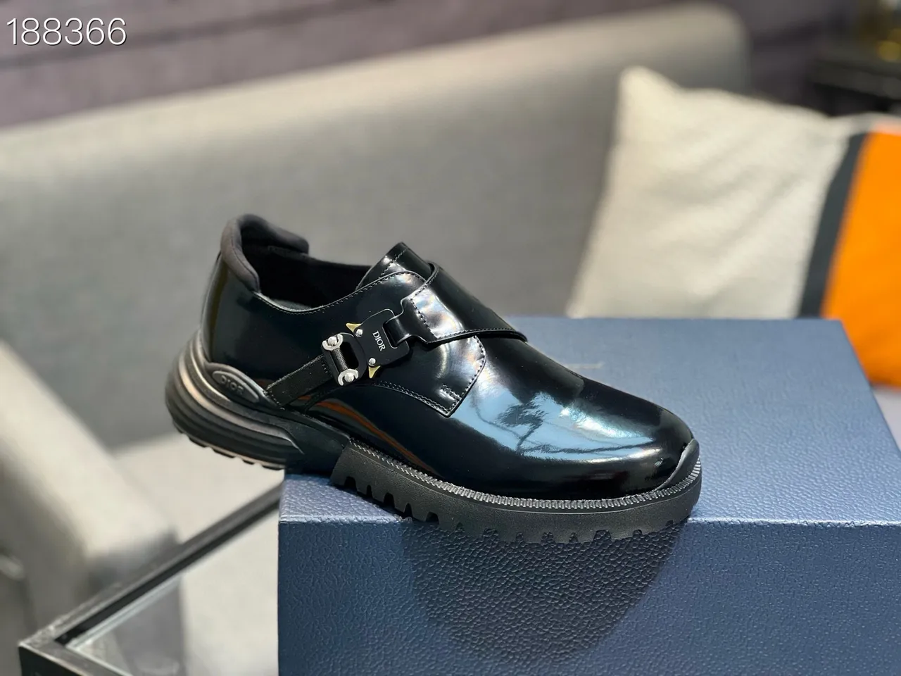 Dior B27 Cuero de patente correa con hebilla mocasines 4