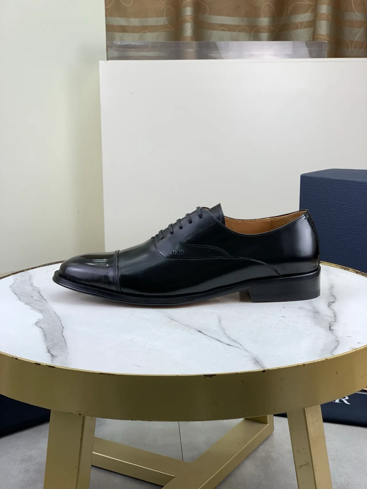 Dior Zapatos Oxford de cuero patentado negro marrón brillante con punta de ala 6