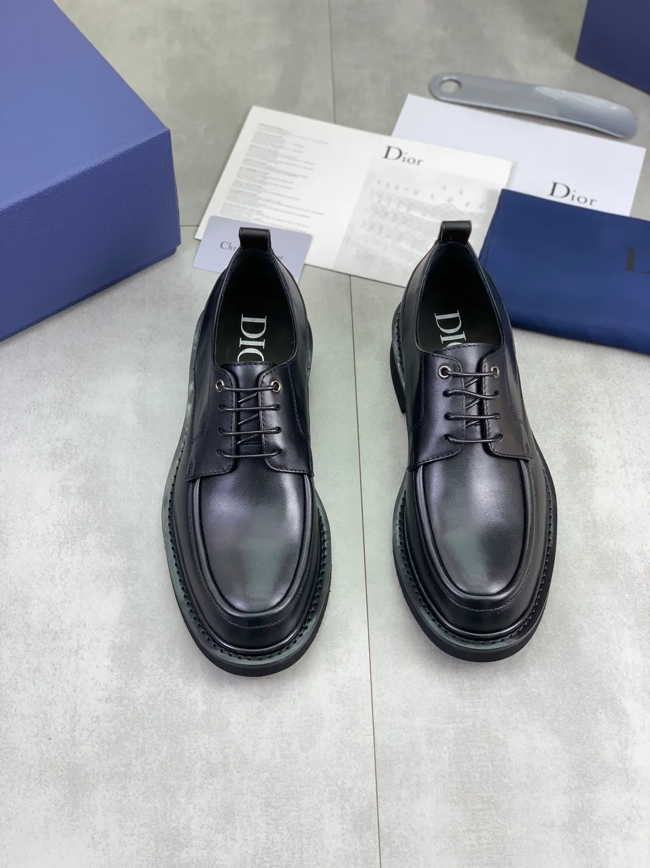 Dior কালো চামড়ার অক্সফোর্ড জুতা 5