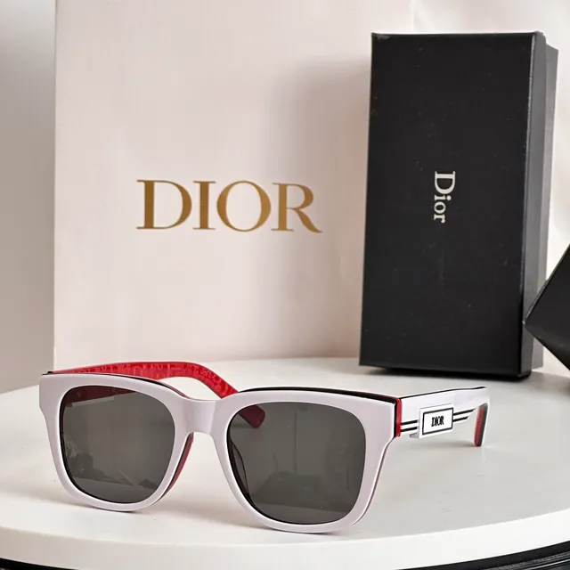 Dior Black Red Rectangular Acetate Frame Temple Trim Sunglasses 5