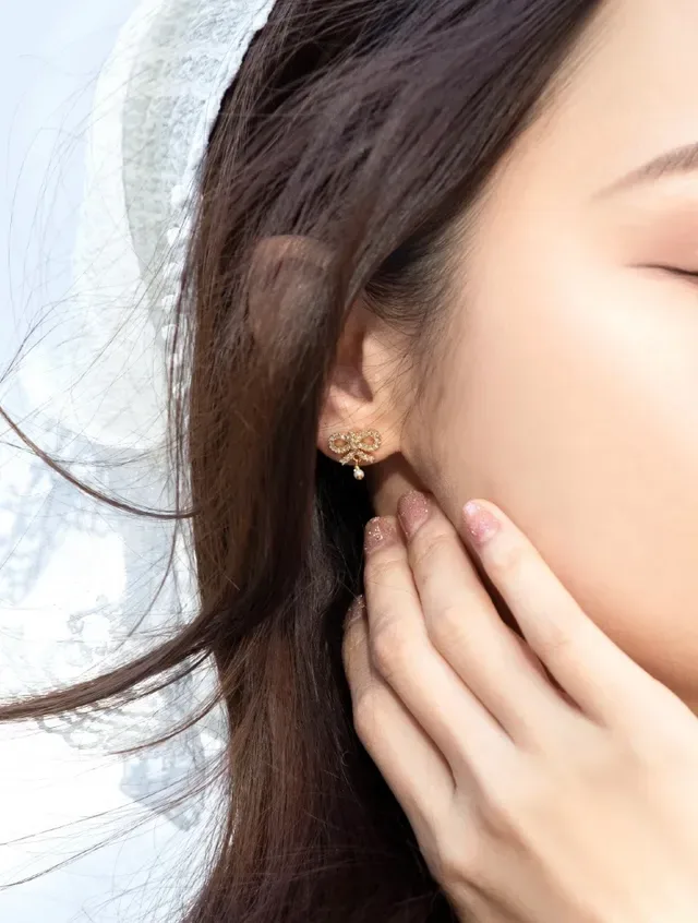 Dior Bow Crystal Pearl Drop Earrings 2