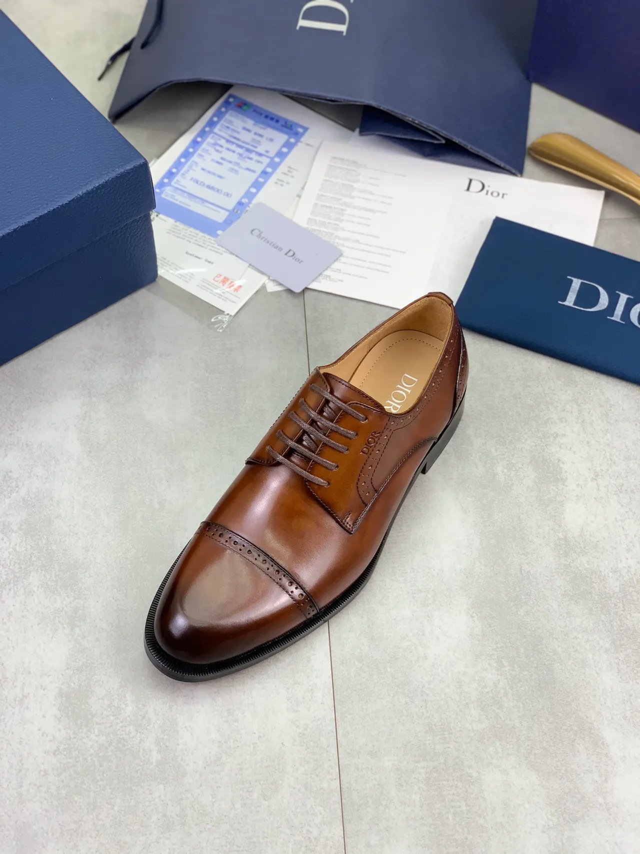 Dior বাদামী কালো ক্যাপ-টো ফুল ব্রোগ অক্সফোর্ড জুতো 4