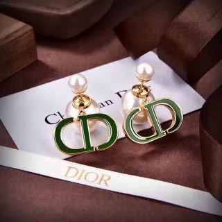 Dior CD Icon Boucles d'oreilles en émail vert et perle à goutte
