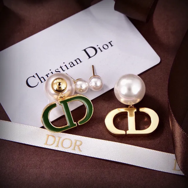 Dior CD Icon Brincos de esmalte verde e pérola de gota 4