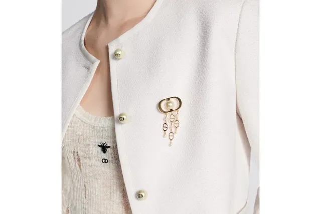 Broche Dior Oblique Pérola Dourado Branco Oval Fecho Moldura Pingente Franjas 7