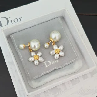 Dior Perle Marguerite Boucles d'oreilles Doré