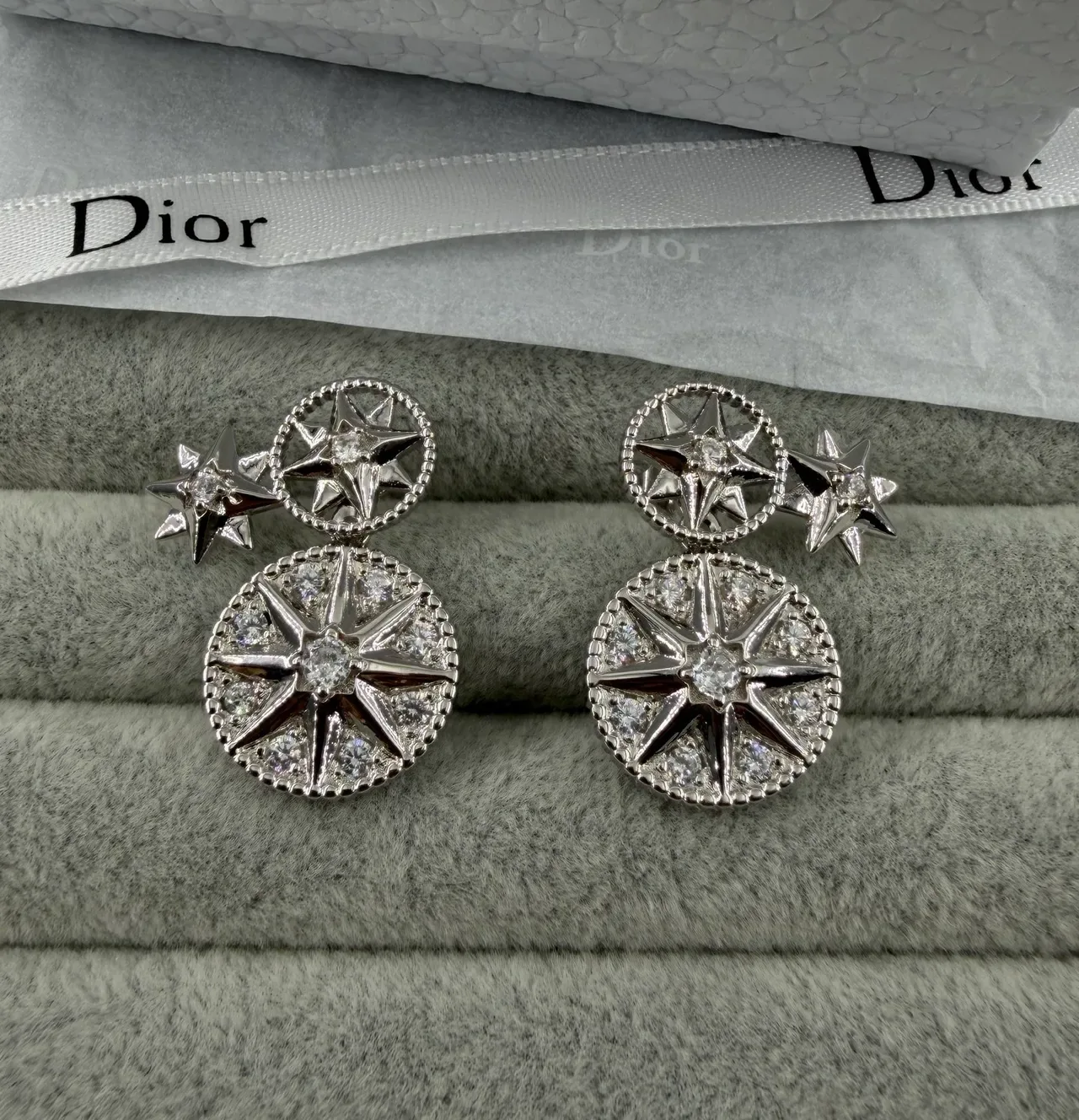 Dior Rose des Vents স্টার মোটিফ ক্রিস্টাল সোনালো ড্রপ ইয়াররিংস 4