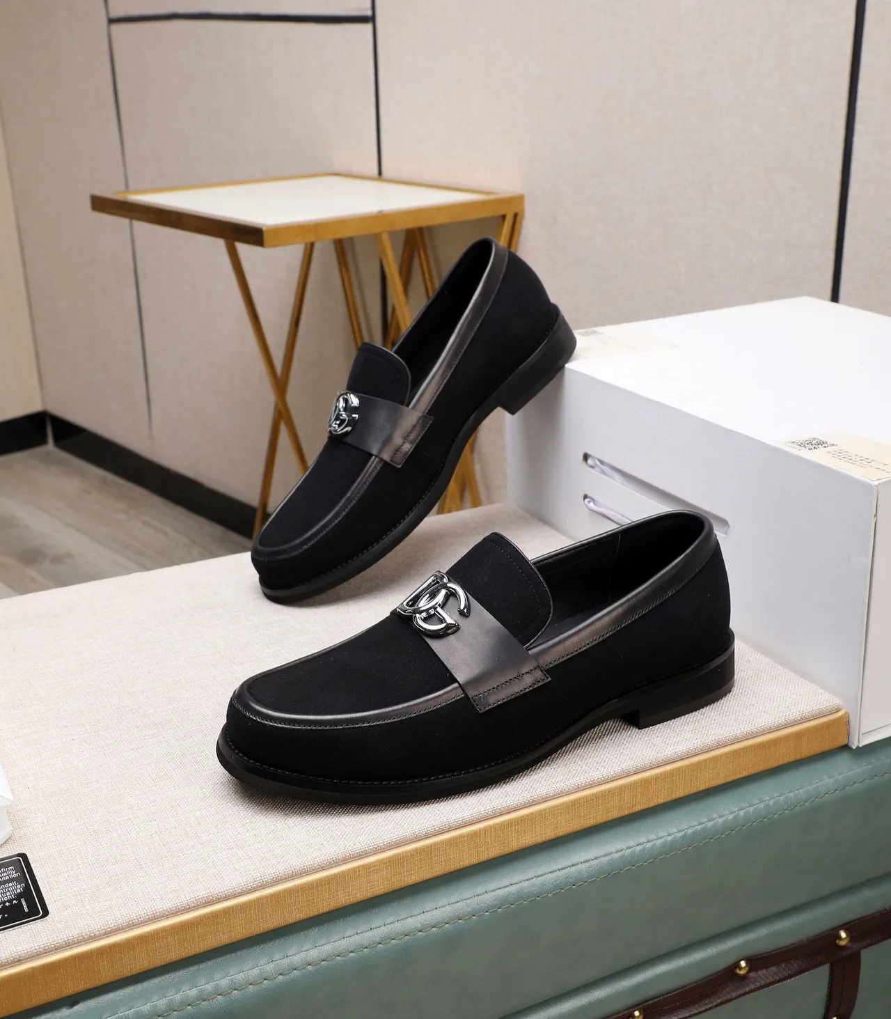 Dolce & Gabbana DG Mocassim Preto de Camurça e Couro 5