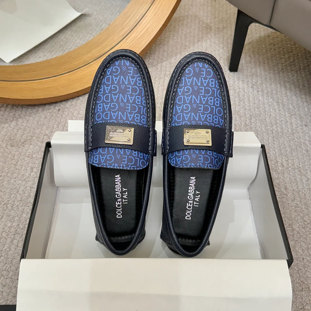 Dolce & Gabbana Portofino Mocasín Azul Marino Monogram-Print Vamp Placa de Metal Acento 3