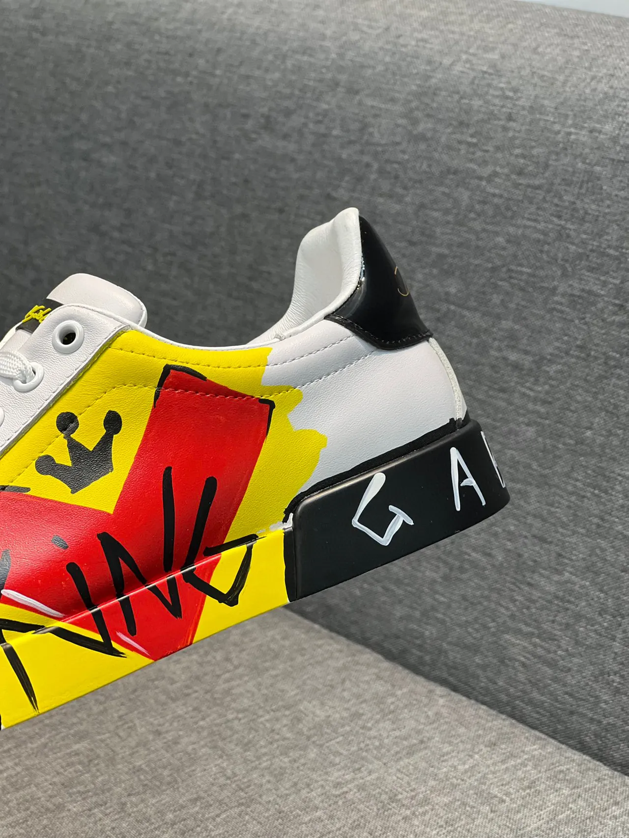 Dolce & Gabbana Roi des Cœurs Graffiti Print Sneakers Lifestyle Blancs 8