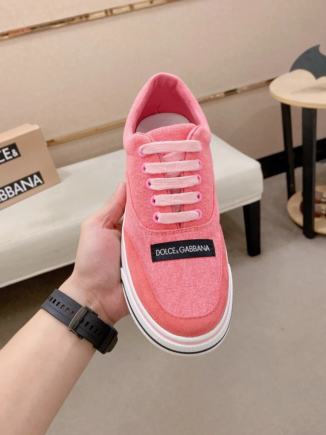 Dolce & Gabbana Pink Canvas Low-Top Sneakers 2