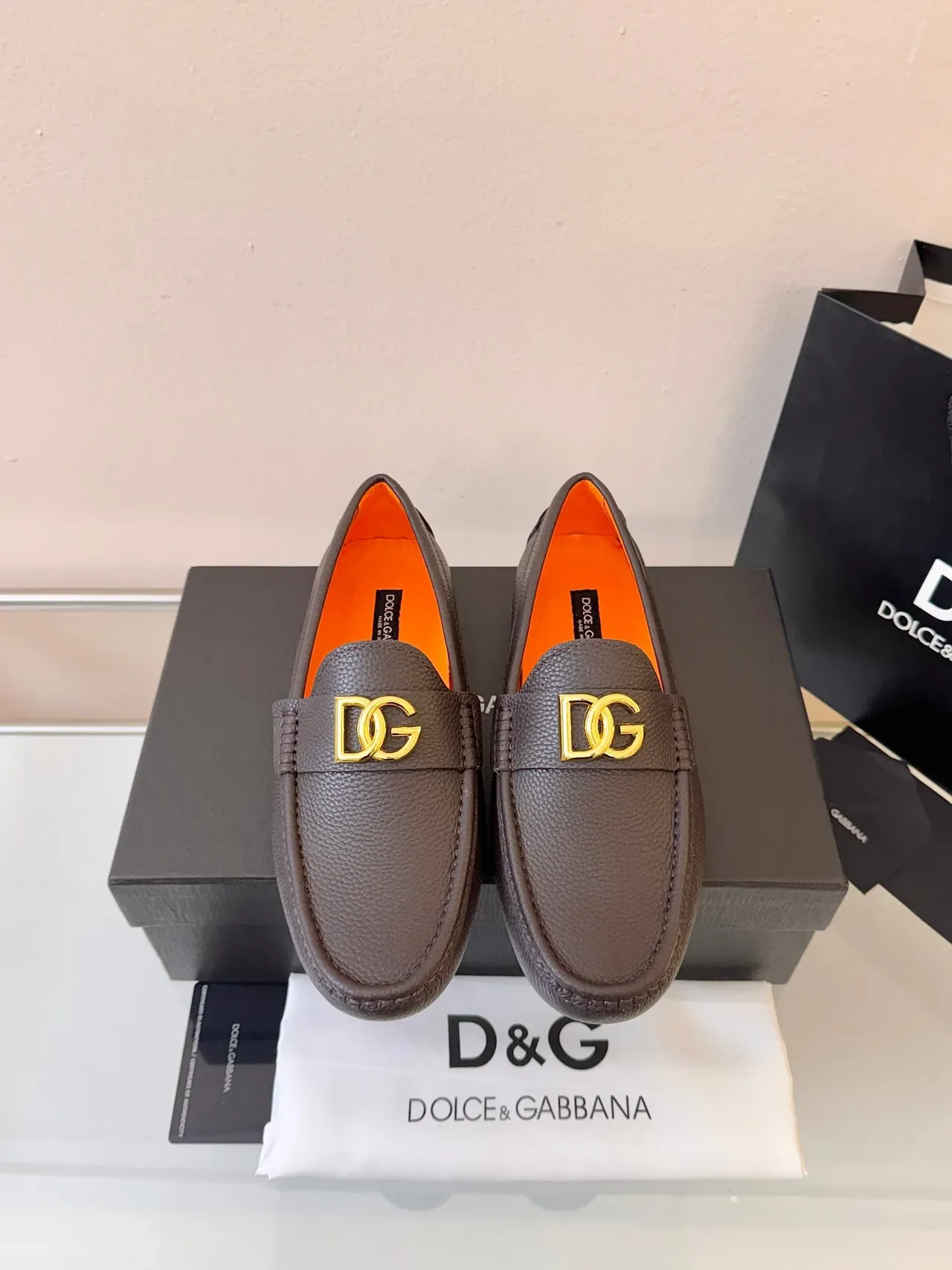 Dolce & Gabbana Portofino Marrón Naranja Cuero Granulado Dorada DG Logo Hebilla Mocasín 6