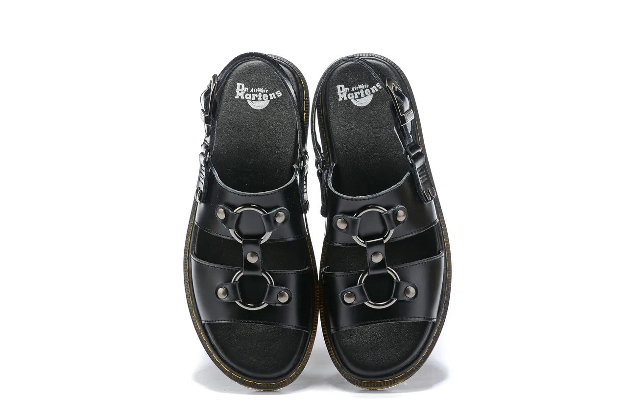 Dr. Martens काला पीला चमड़ा मल्टी-स्ट्रैप ग्लाडिएटर सैंडल 8