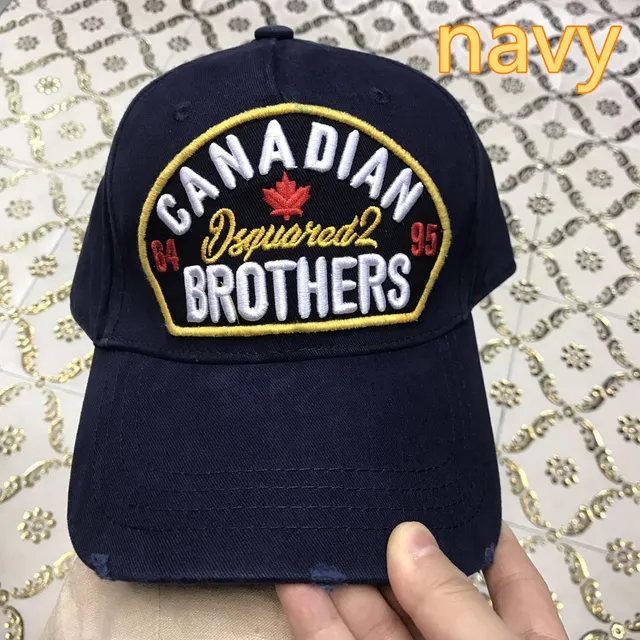 Dsquared2 Canadian Brothers Patch brodé Casquette de baseball blanche 3