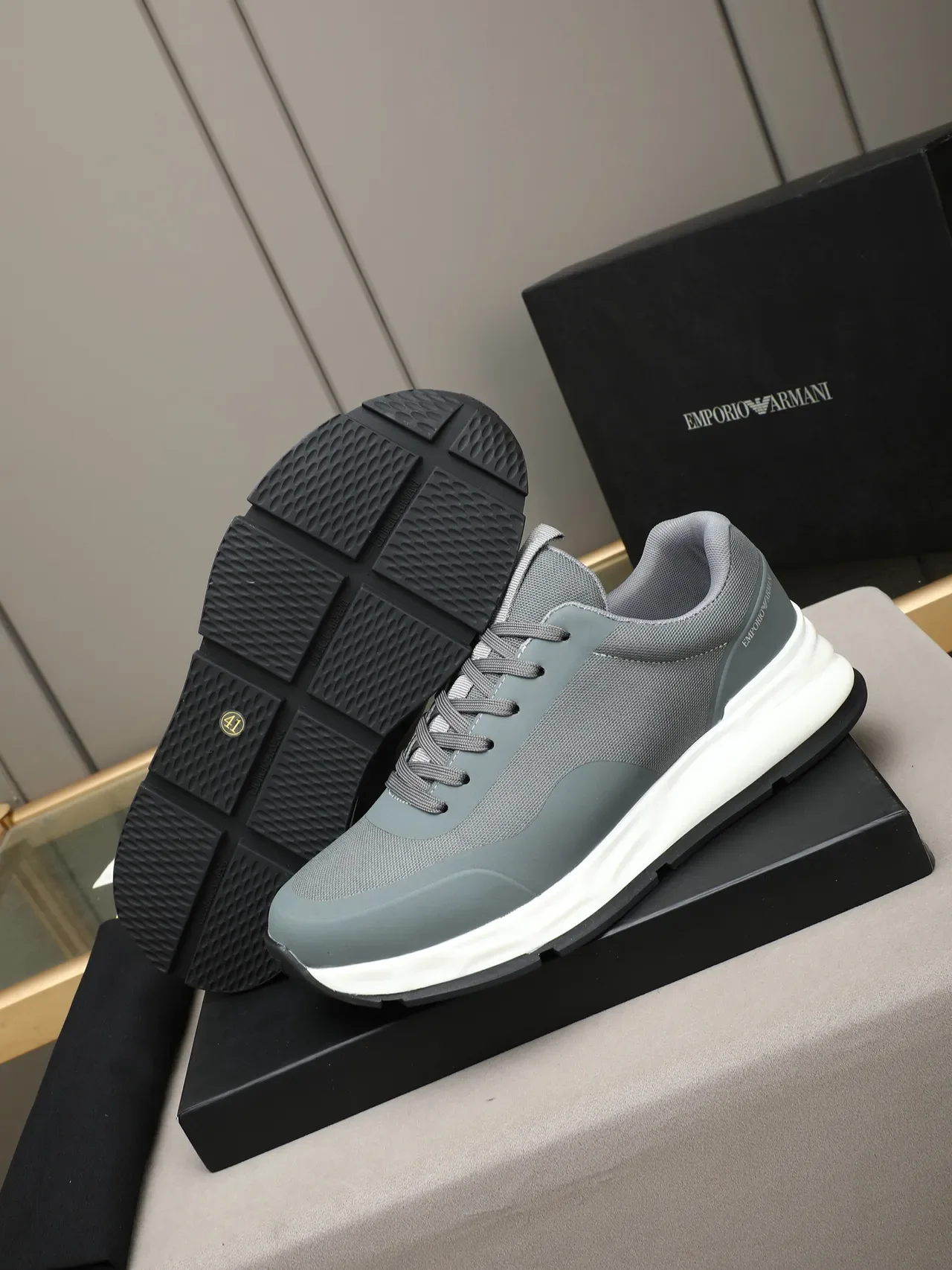 Emporio Armani حذاء رياضي أسلوب حياة رمادي شبكي وصناعي 4