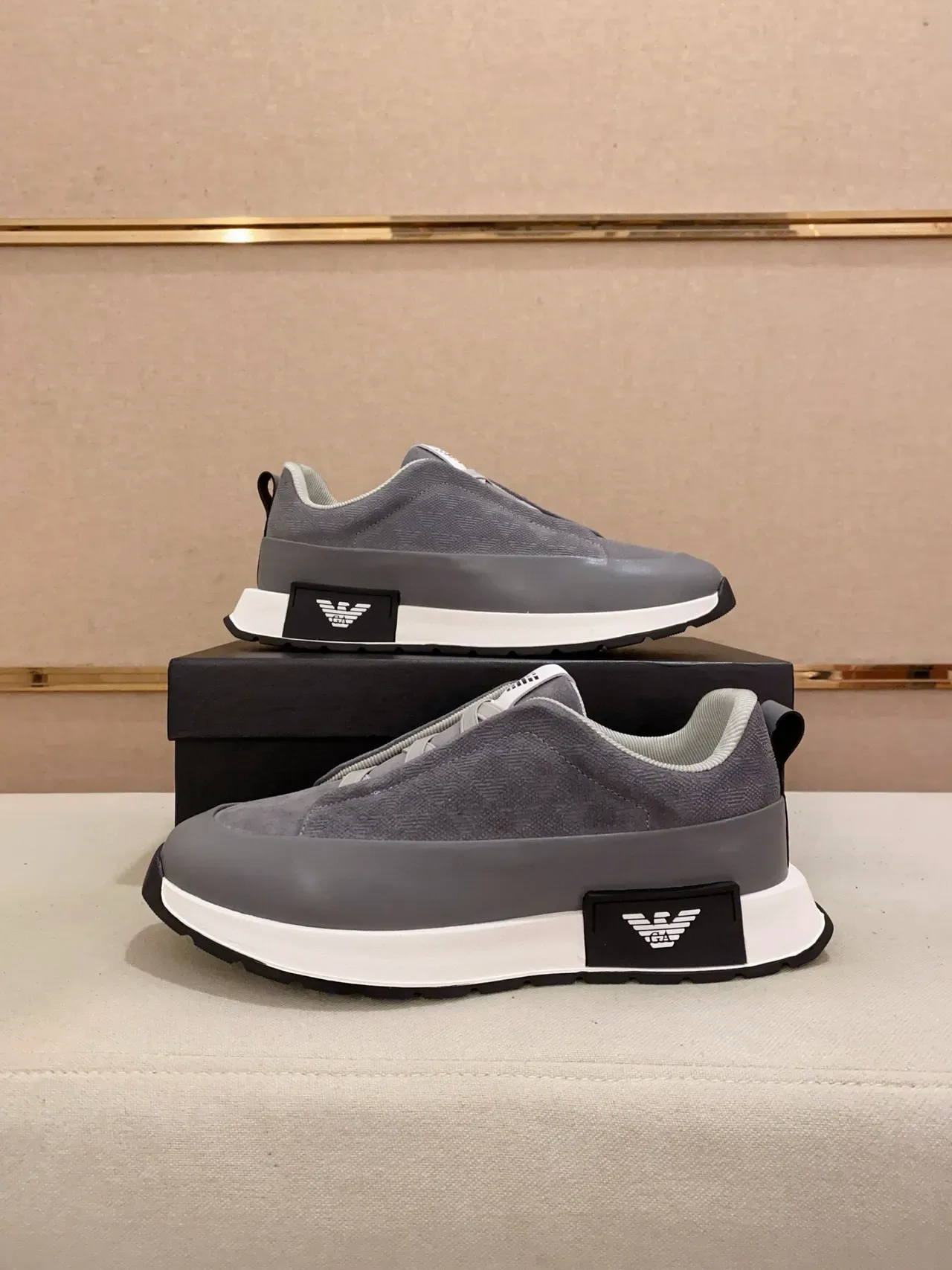 Emporio Armani رمادي أبيض بدون أحزمة قاعدة متعددة الطبقات أحذية أسلوب حياة 7