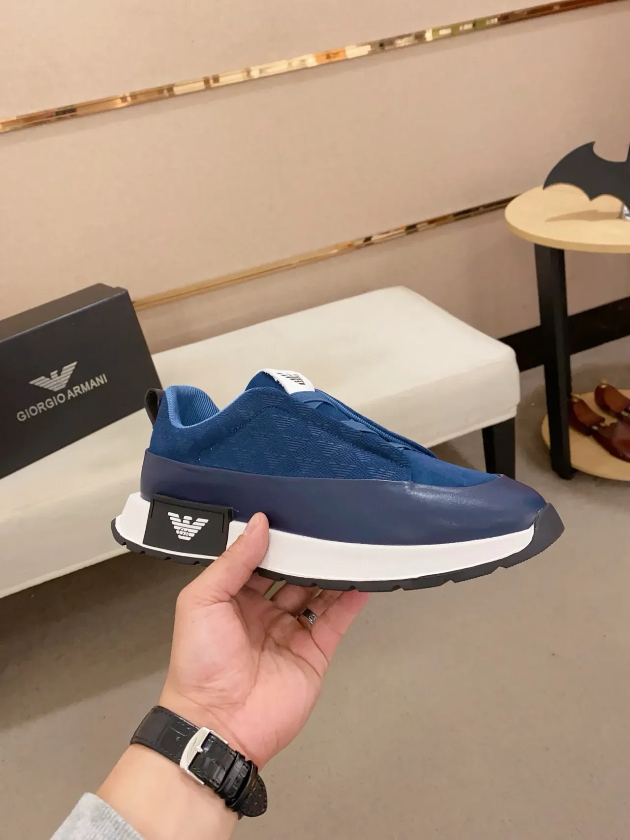 Emporio Armani Sneaker Lifestyle Bleu Marine Blanc Chaussure à enfiler Tige Texturée Sneakers Lifestyle 5