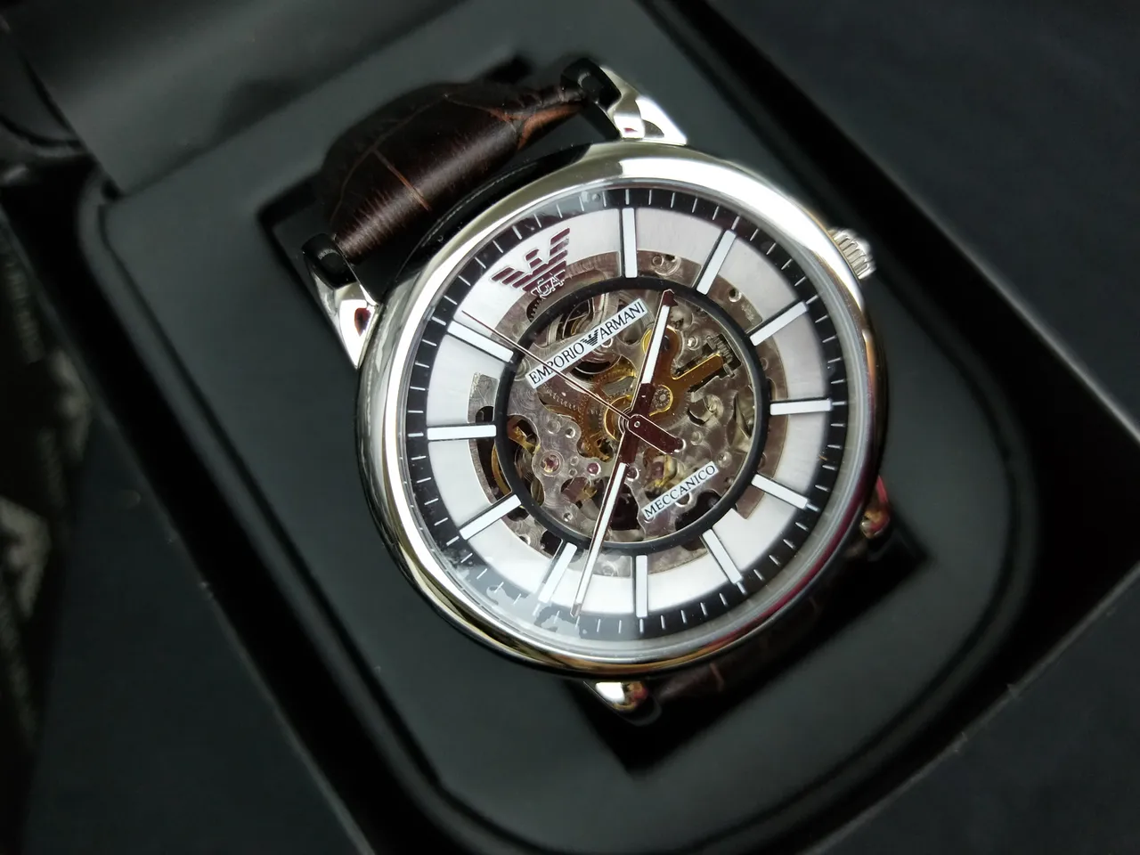 Emporio Armani Meccanico খোলা ডায়াল কালো চামড়ার ফিতা যান্ত্রিক ঘড়ি 4