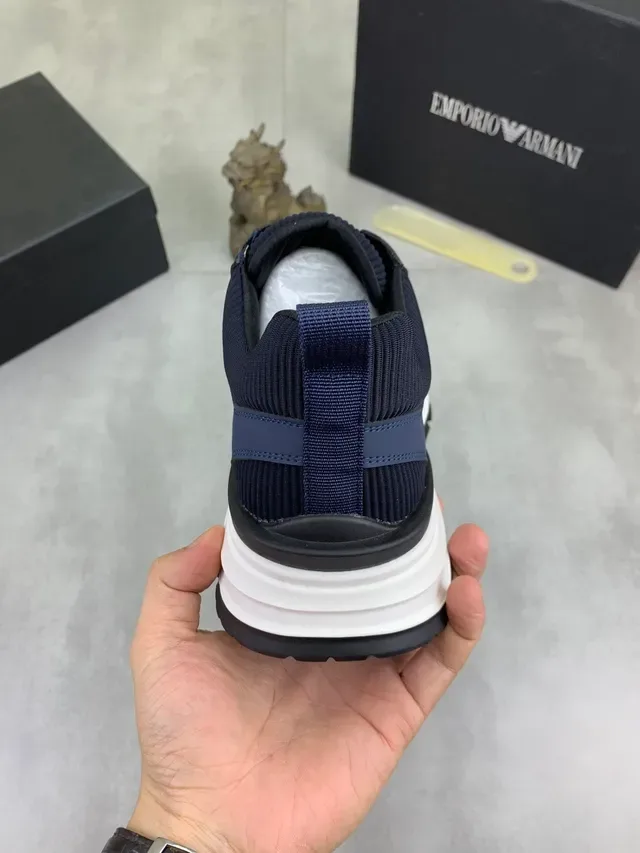 Emporio Armani Tênis Lifestyle Slip-On de Tricô Azul Marinho 4