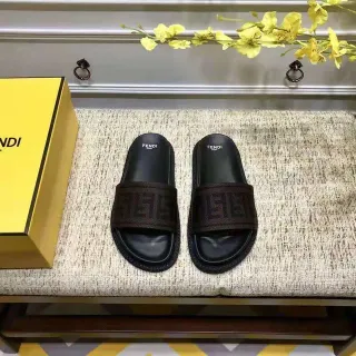 Fendi Noir Marron FF Monogram Bride tressée Semelle caoutchouc Chaussons