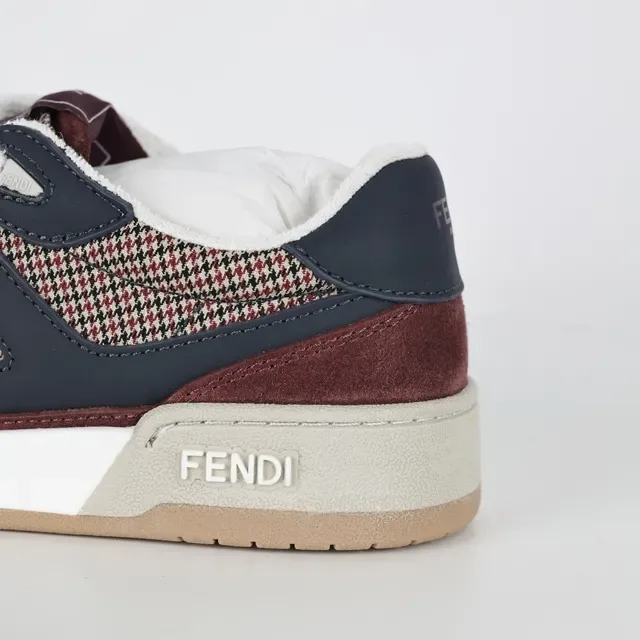 Fendi Bordeaux Marine Pied de Poule Et Daim Supérieur Panneau Logotype Interlocking FF Sneakers Lifestyle 4