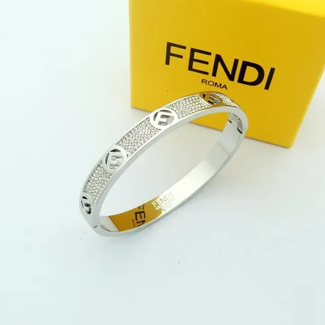 फेंडी F Is Fendi गोल्ड टोन पावे क्रिस्टल डबल-एफ लोगो कफ ब्रेसलेट 5