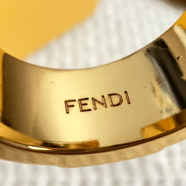 Fendi FF Logo Hoop Gold نمط شفاف أقراط 3