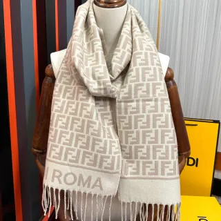 Fendi FF Roma Monogram বেইজ এবং ক্রিম ক্যাশমিয়ার শাল