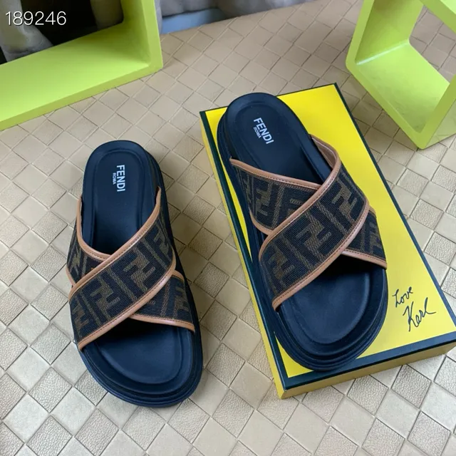 Fendi FF Slide নেভি বিজ মনোগ্রাম জ্যাকার্ড স্ট্র্যাপস ক্রসড স্ট্র্যাপ ডিজাইন স্লিপার্স 2