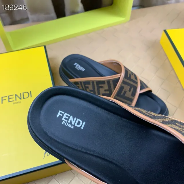 Fendi FF Slide নেভি বিজ মনোগ্রাম জ্যাকার্ড স্ট্র্যাপস ক্রসড স্ট্র্যাপ ডিজাইন স্লিপার্স 3