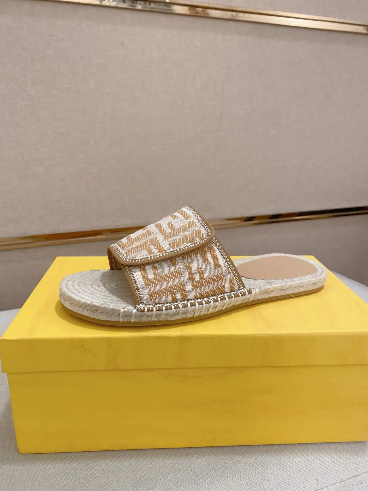 Fendi FF Sandale Slide Beige Multicolor Semelle de Raffia Monogrammed 11