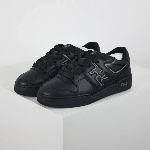 Fendi First 全黑皮革 FF Logo 生活方式运动鞋 2