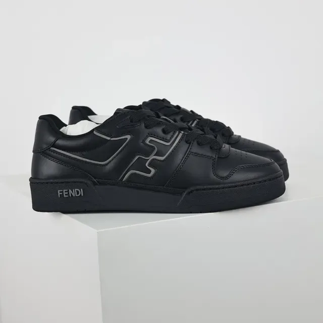 Fendi First 全黑皮革 FF Logo 生活方式运动鞋 3