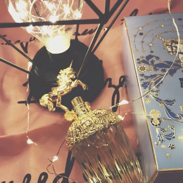 Anna Sui فانتازيا ذهب وردي وحش قرن واحد مزخرف عطر 7