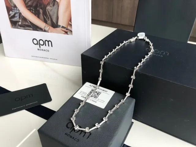apm MONACO Geometric Pavé Square Link Necklace 7